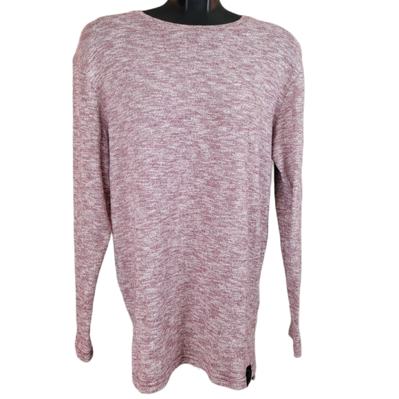 YOUNG & RESTLESS Sweater Red White Pull Over Size Medium - Picture 1 of 7